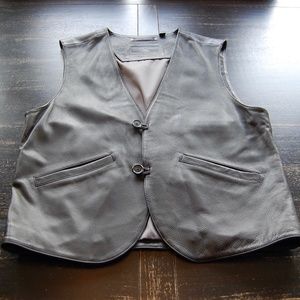 Roundtree & Yorke Biker Leather Vest